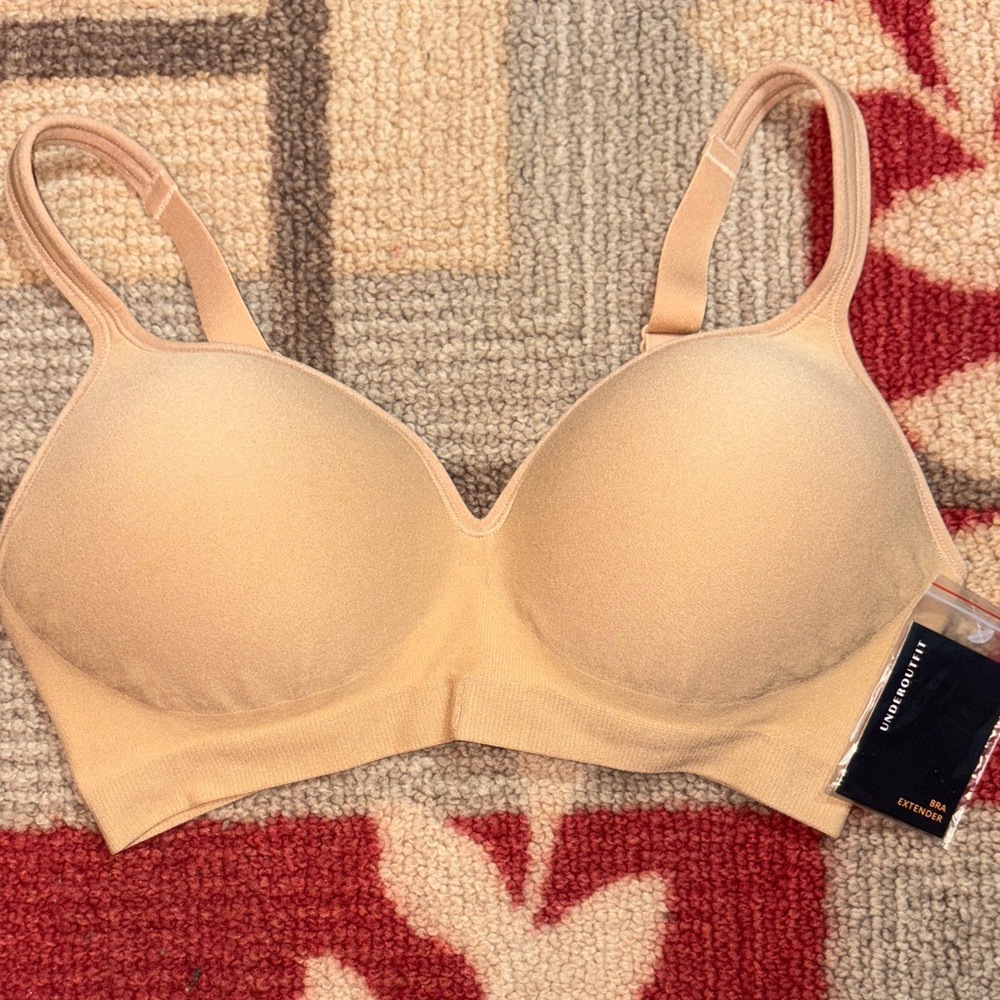 Hanes Women's Soft Seamless Bra - Beige